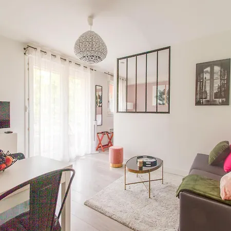 One-bedroom Near Toulouse Airport דירה בלנאק